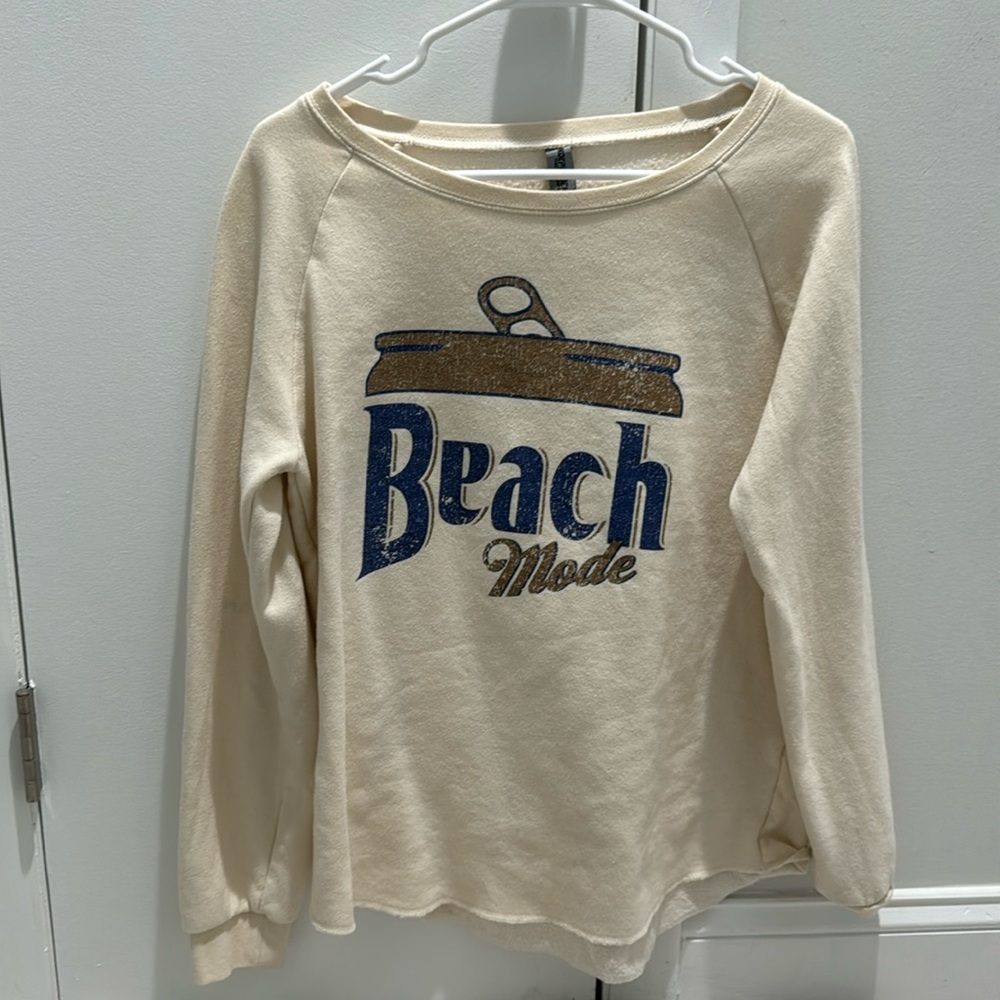 “Beach mode” sweatshirt size M